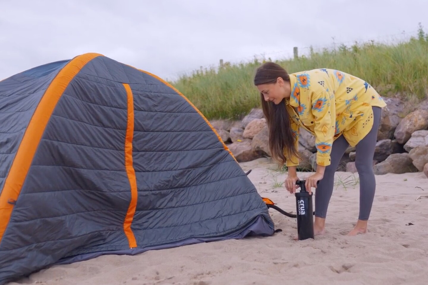 The Crucoon's frame can reportedly be inflated in less than a minute, using a hand pump