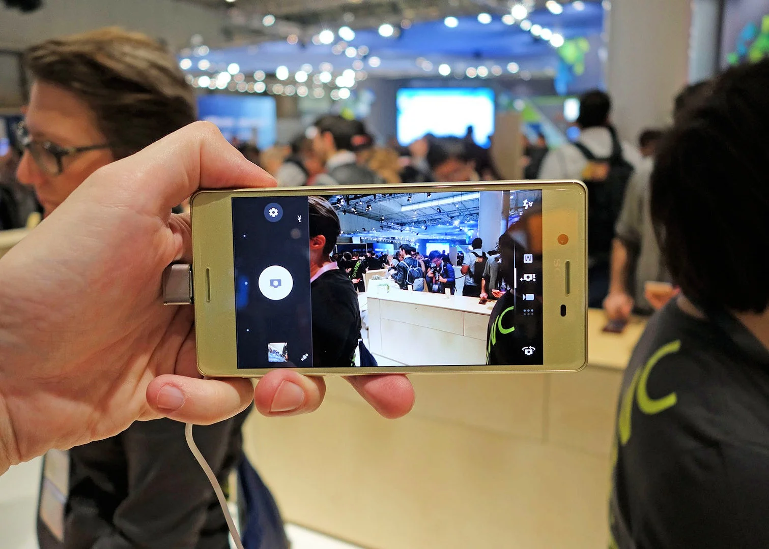 The camera seemed fast and responsive during the few minutes we tested it