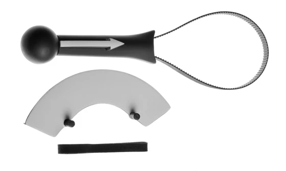 The Lens/Focus Shifter consists of a lever which attaches around the focus ring of your DSLR lens via a toothed rubber gasket strap and a marker board which snaps into place with an elastic band