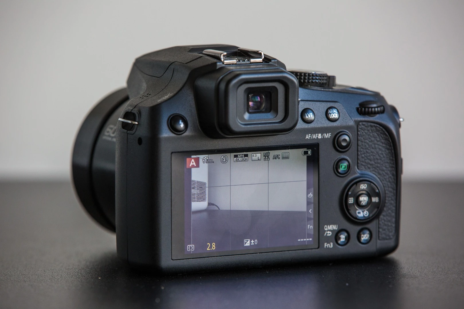 Panasonic DC-FZ80: 1040-dot, 3-inch rear touch screen