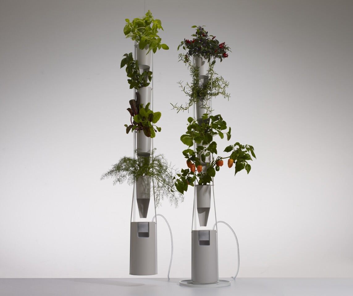 The new Windowfarms kits will be made from BPA-free, food-safe, recycled plastic and wire and instead of taking up to a full day to build and install, the new kits can be up and ready for action in as little as ten minutes