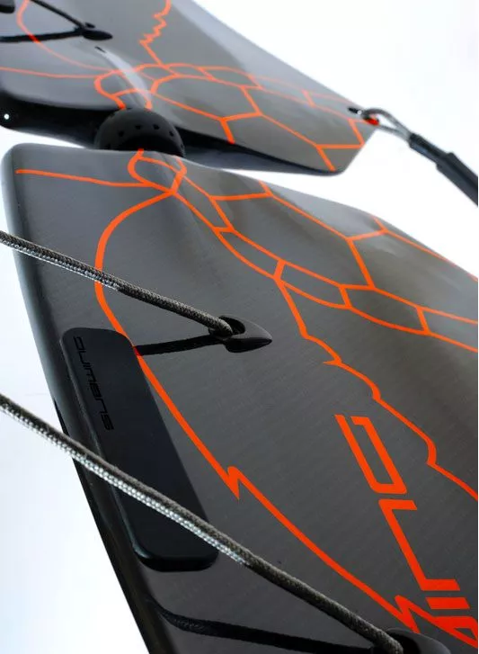 Heavy-duty Dyneema fiber ropes are attached to the top surface of the Subwing