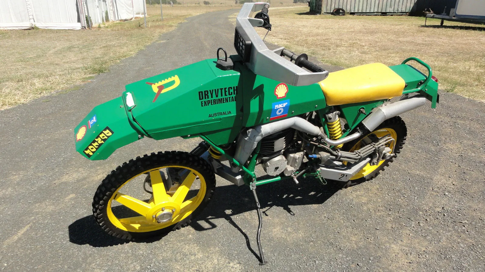 Ian Drysdale's Dryvtech 2x2x2 - 2 wheel drive, 2 wheel steering