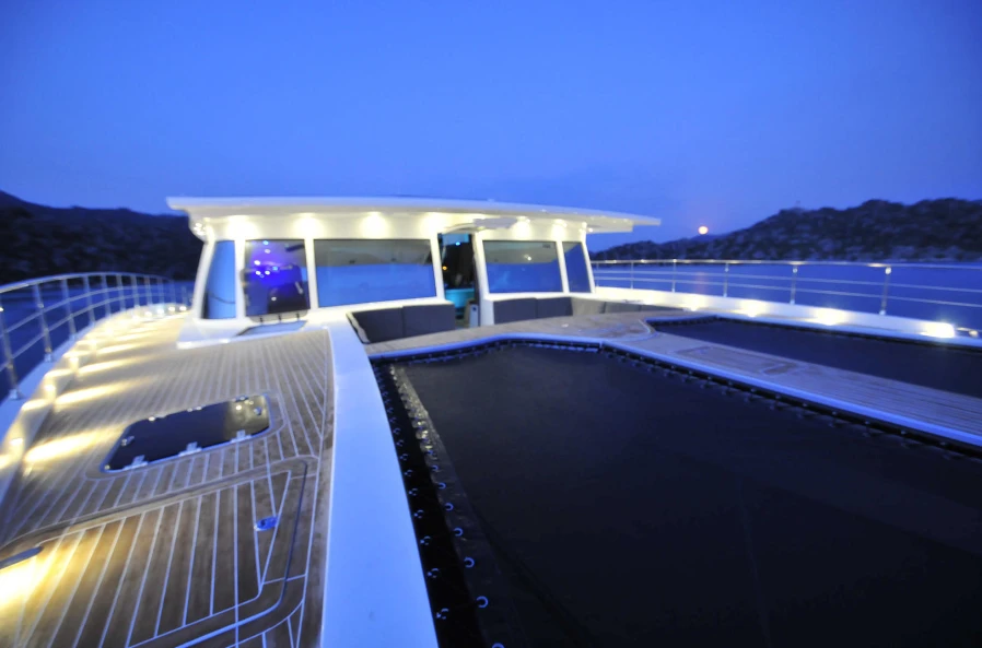 Ned Ship Group has teamed with Solarwave to create a new series of solar yacht designs