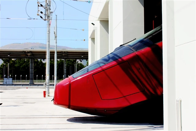The Italo, as it emerges from a station (Photo: NTV)