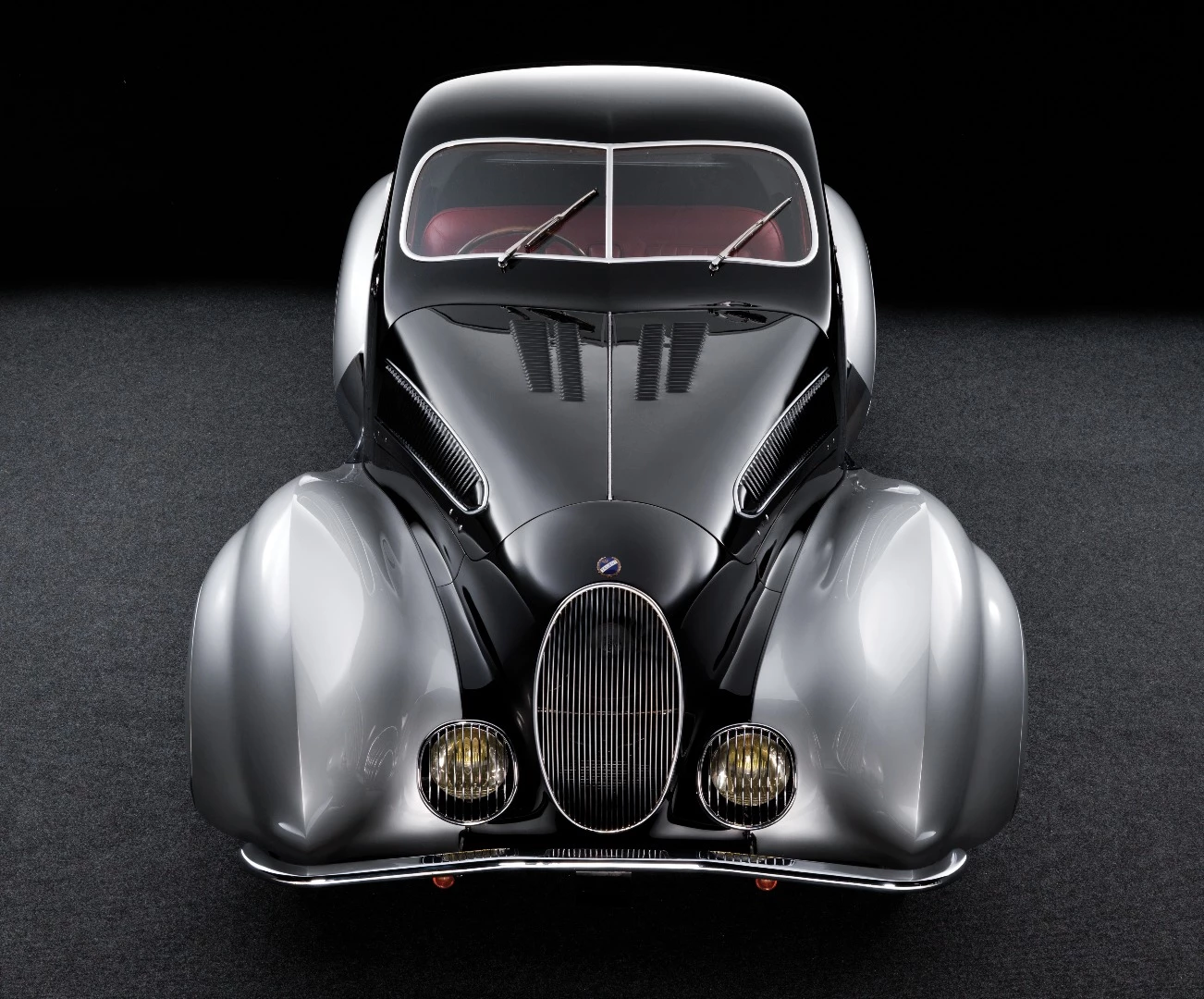 One of 14 extant 'Goutte d'Eau' Talbot-Lagos built by Paris-based Italian automotive couturier Giuseppe Figoni, this 1937 Talbot-Lago T150-C SS will be auctioned on May 27, 2017 at Villa Erba in Italy by RM-Sotheby's.