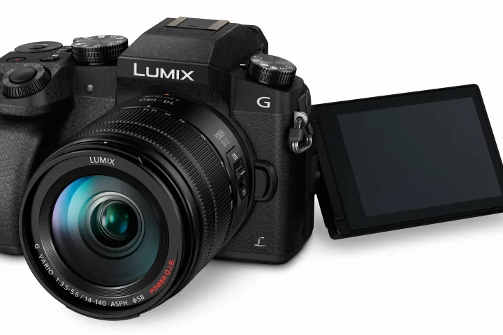 The Panasonic Lumix DMC-G7 is a budget-friendly 4K-shooting mirrorless camera which has inherited a number of high-end features