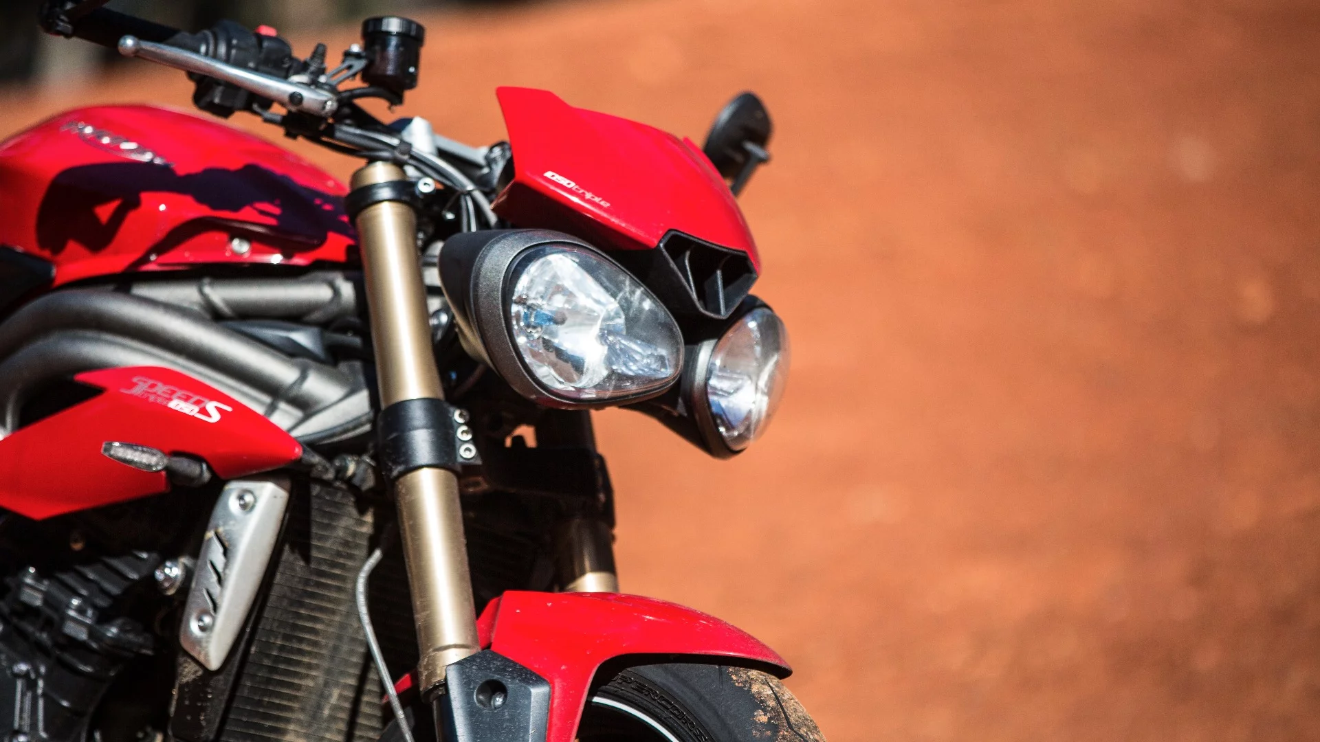 Triumph Speed Triple S: flyscreen looks better and less like a pirate hat than ever before