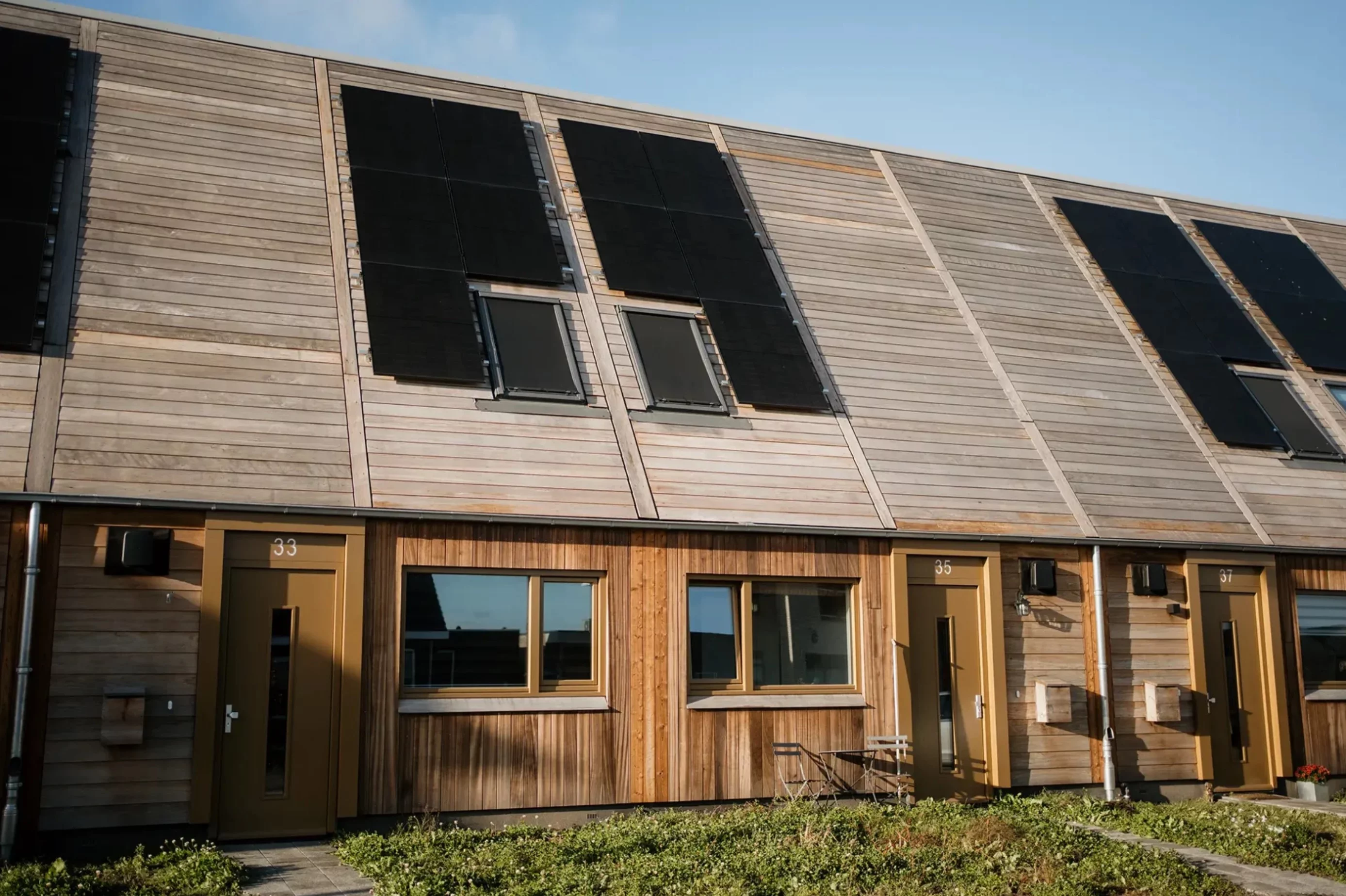 The design reboots the region's “Drift Red” aesthetic, replacing materials with a high carbon footprint with natural, renewable alternatives