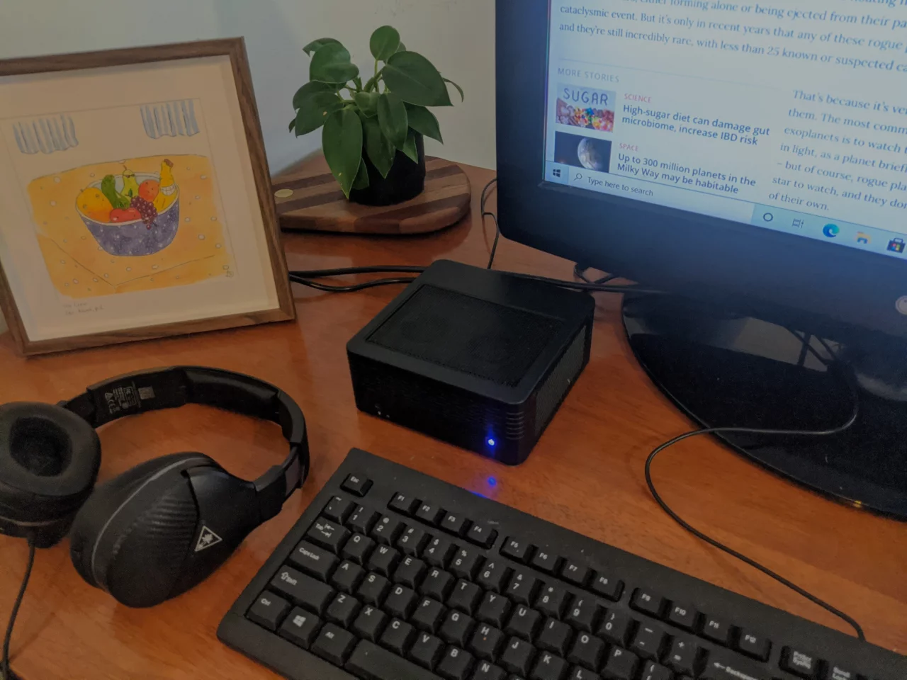 The Minisforum H31G measures just 154 x 153 x 62 mm (6 x 6 x 2.4 in), making it almost as portable as a laptop