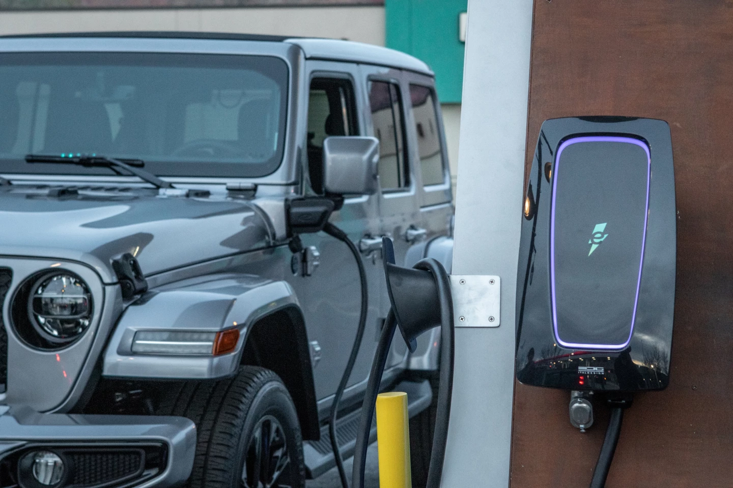 While we like the idea of trailside charging, two hours for 21 miles doesn't seem all that practical