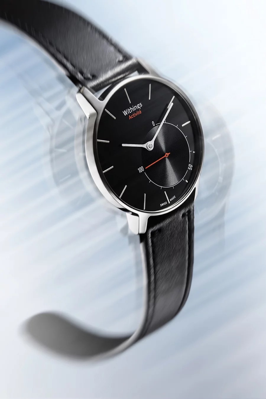 The Activité features a second analog dial that indicates a users progress against activities