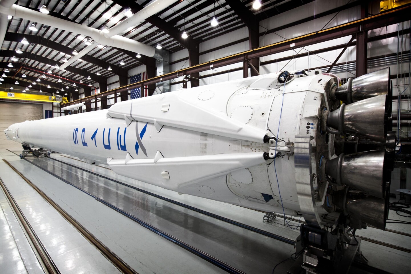 Falcon 9's landing legs