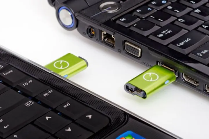 Using two interlocking flash drive-like USB sticks, iTwin allows two remote computers to access one another's complete hard drives via a secure internet connection (All photos courtesy iTwin)