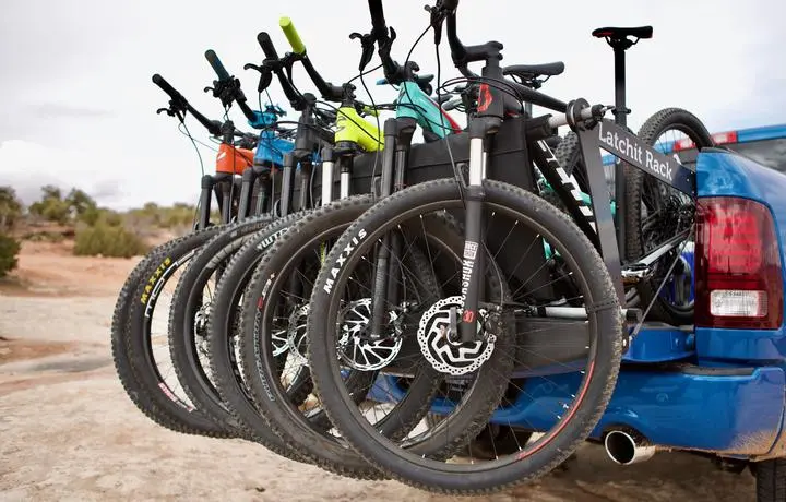 The Latchit Rack weighs 15 lb (7 kg)