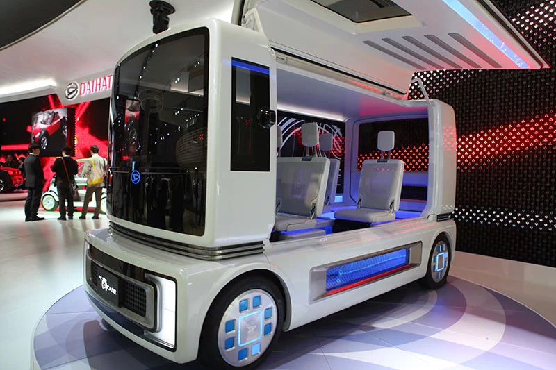 Daihatsu "shoCase" hybrid concept vehicle