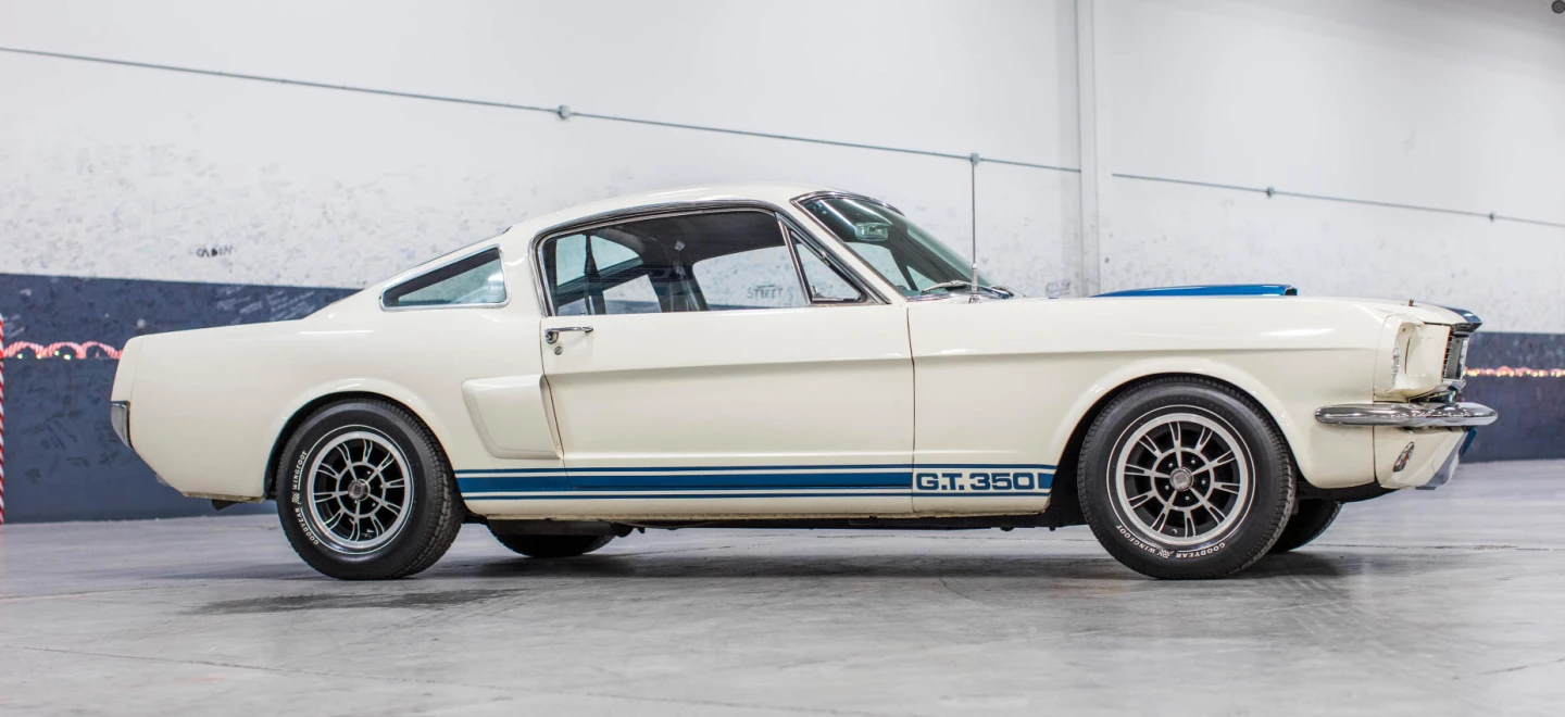 When it comes to provenance, you can't do any better than the headline act. Carroll Shelby's 1966 Shelby GT350H became the rental car of choice for petrolheads and helped endear the name even further into the American DNA. This car was Carroll Shelby's personal car, the car he designed and built AND drove on a daily basis. Understandably, it set a new record at auction for the model with a price of $253,000, significantly trumping the previous best of $220,000 paid at a Barrett-Jackson auction last year.