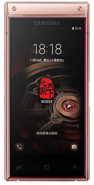 On the outside the W2019 sports a 4.2-in screen