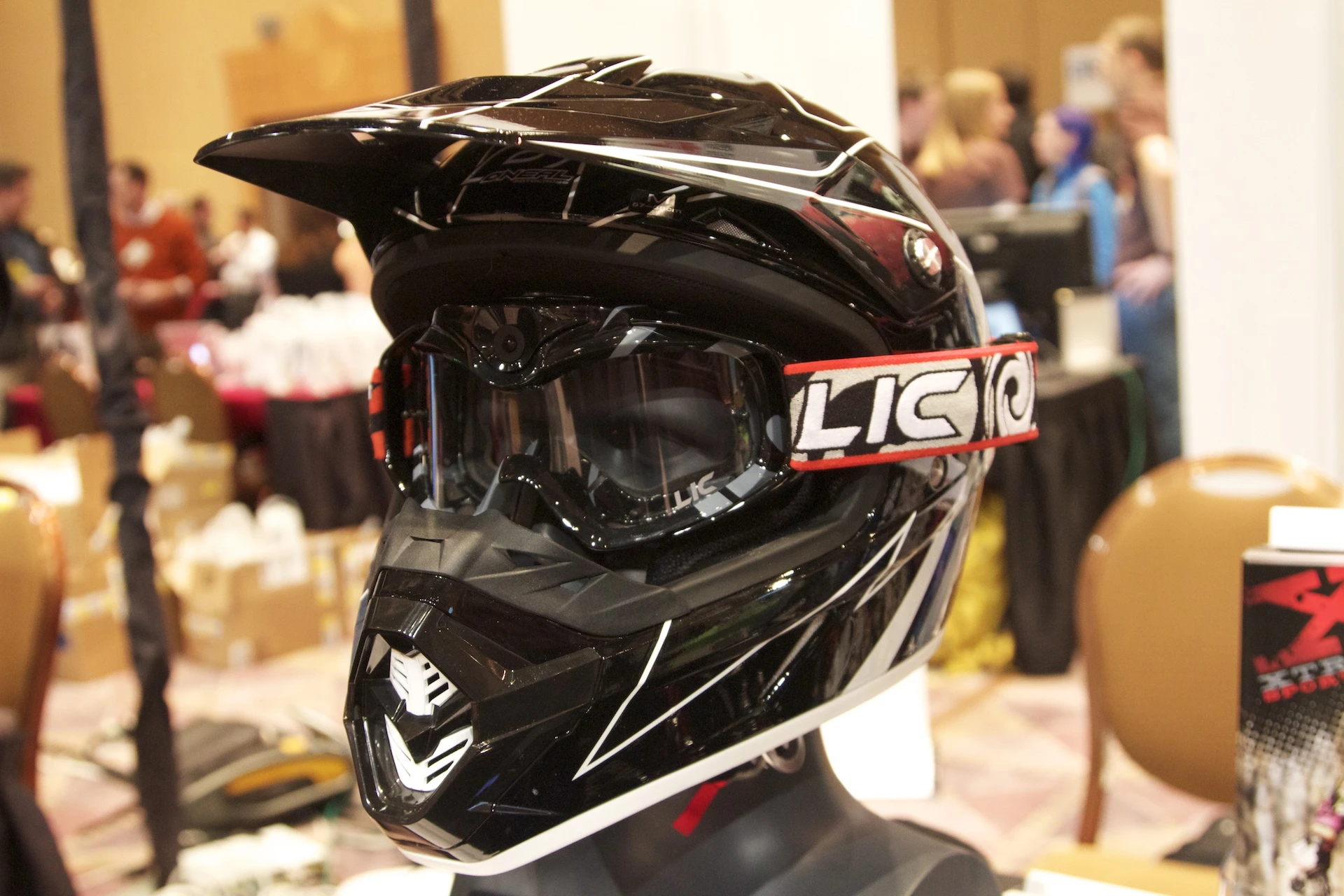 The Torque HD goggle cam from Liquid Image on display at CES 2012