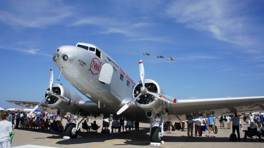 TWA DC-2