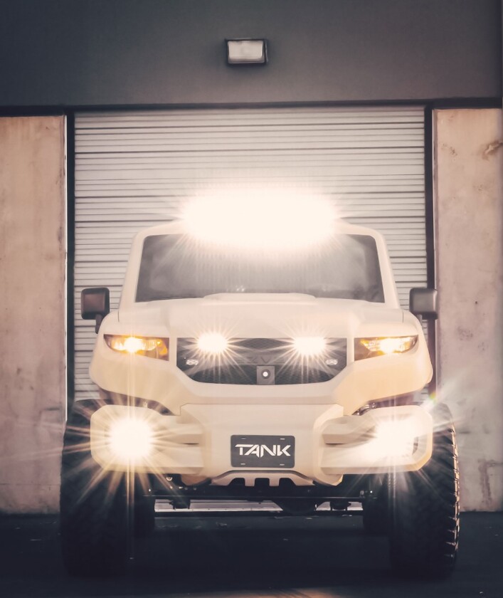Rezvani Tank Military Edition: blinding lights, sirens and PA loudspeakers