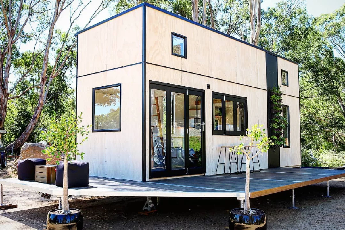 Australian couple Shona Macpherson and Barlo Smith have completed their first tiny house, the Sowelo