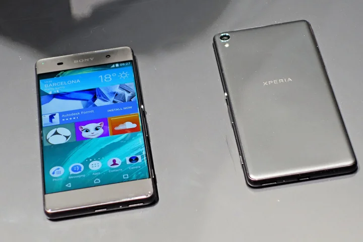 Sony announced new Xperia phones and some smart accessories in Barcelona