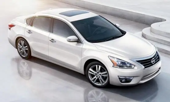 The Easy Fill system makes its debut on the 2013 Altima
