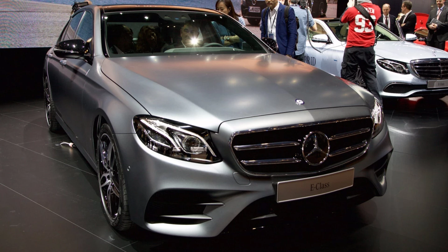 The E-Class will drive itself up to 210 km/h on the highway