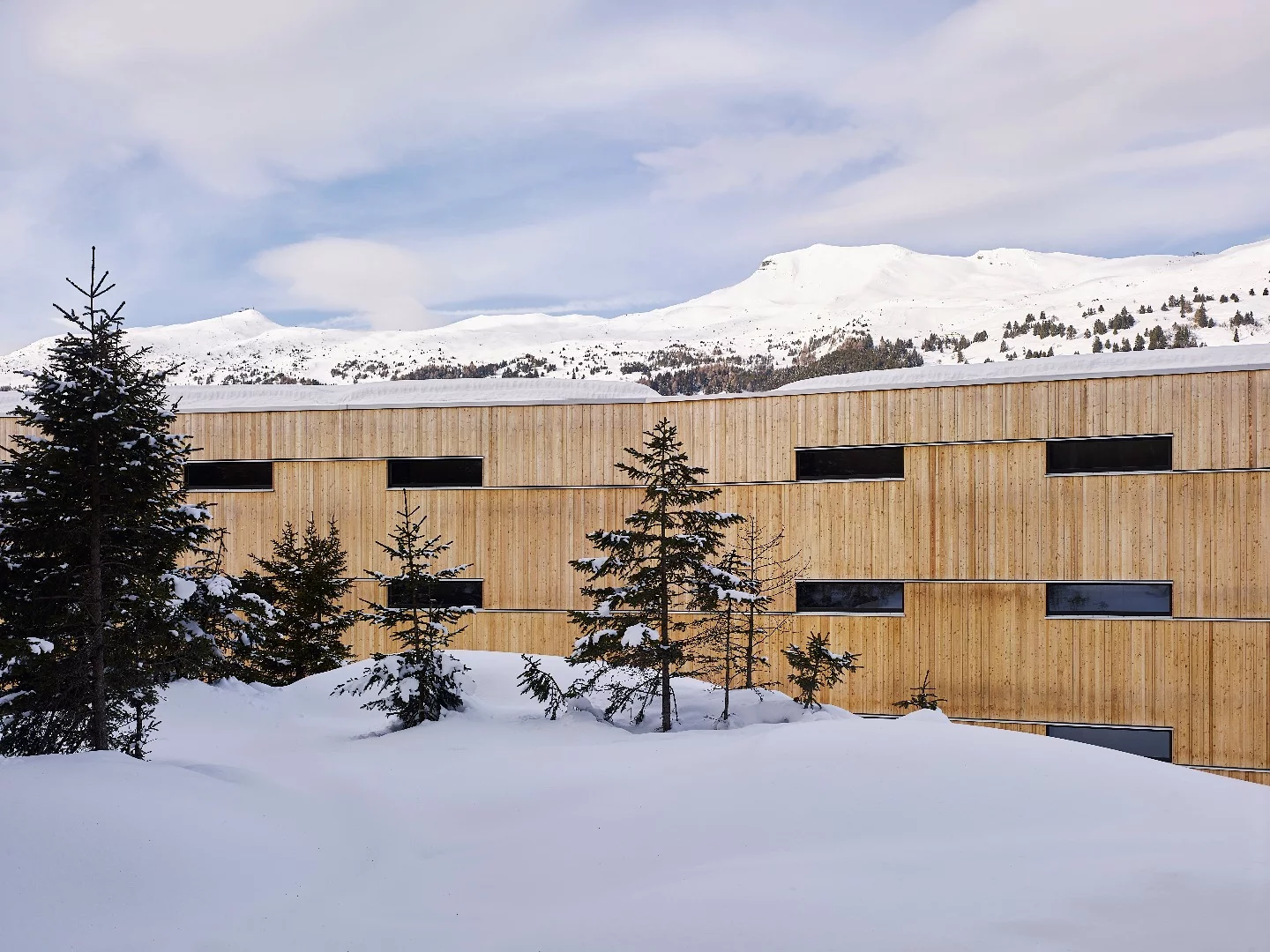 Handed over in December 2017, prices for a night in the Revier Mountain Lodge start at CHF$179 (US$187)