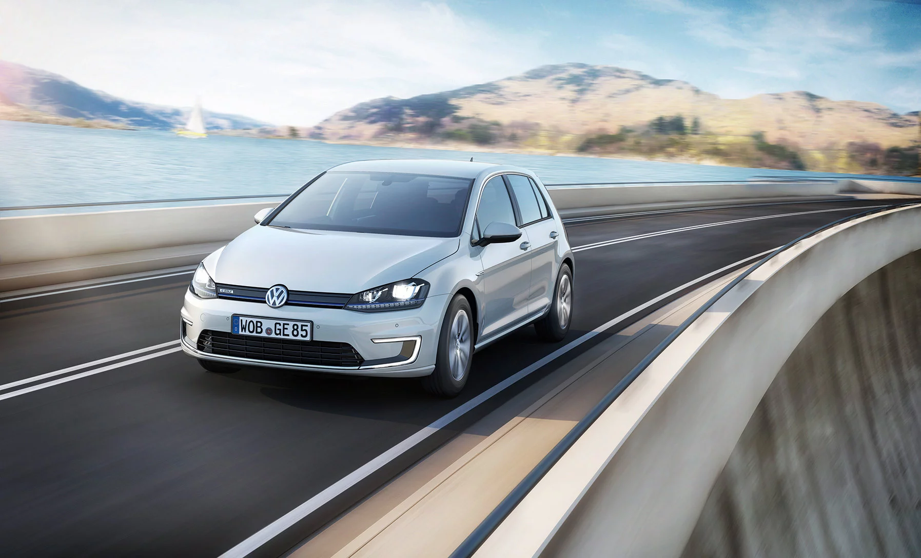 The e-Golf makes it to 100 km/h (62 mph) in 10.4 seconds