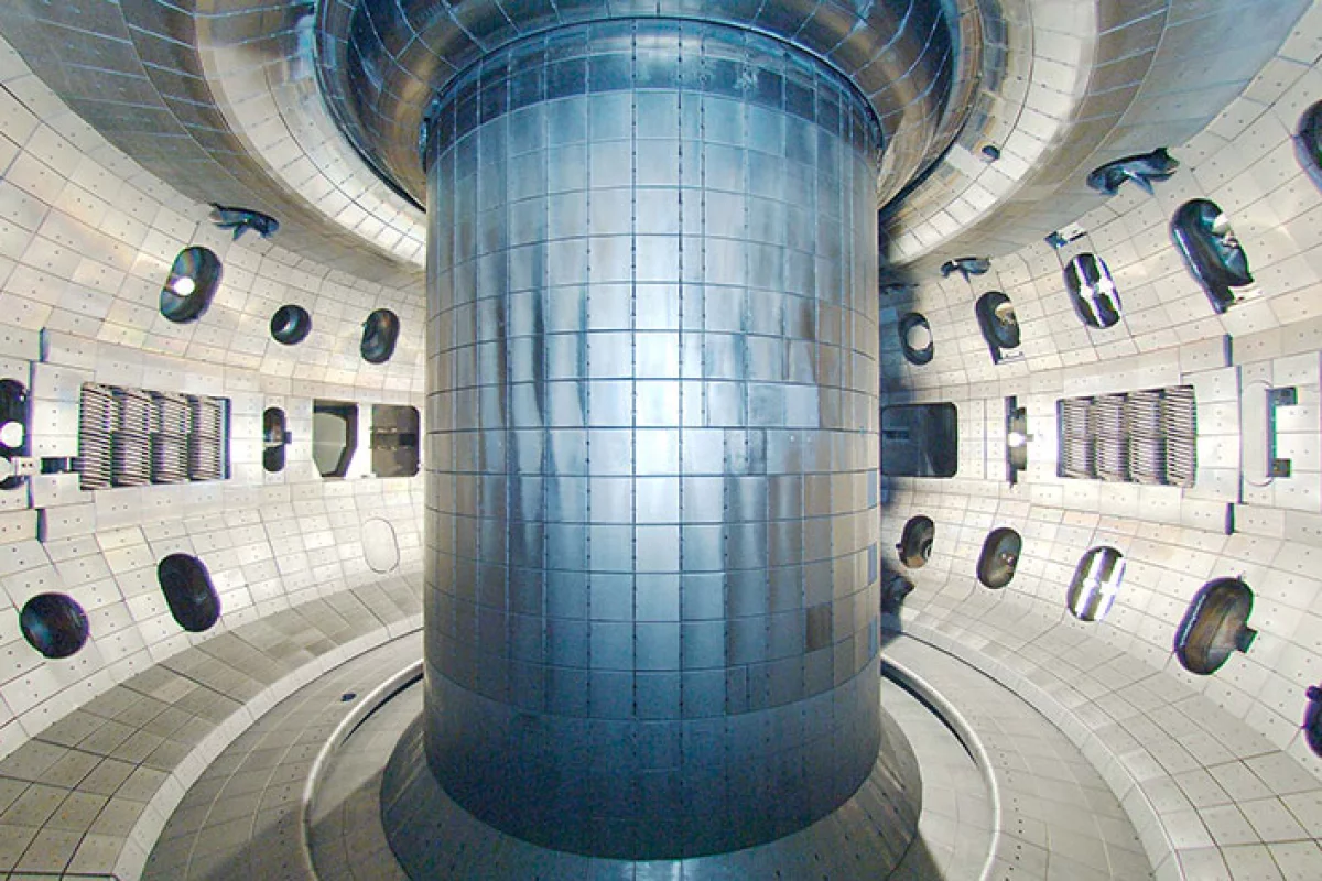 The researchers conducted the experiments in the DIII-D tokamak in San Diego