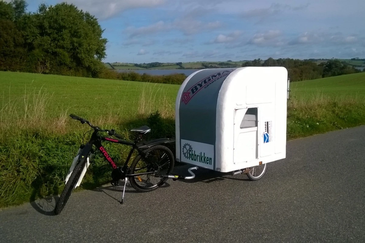 The Wide Path Camper should be available for purchase in early 2015 and set you back around US$2,500 (Photo: Wide Path Camper)