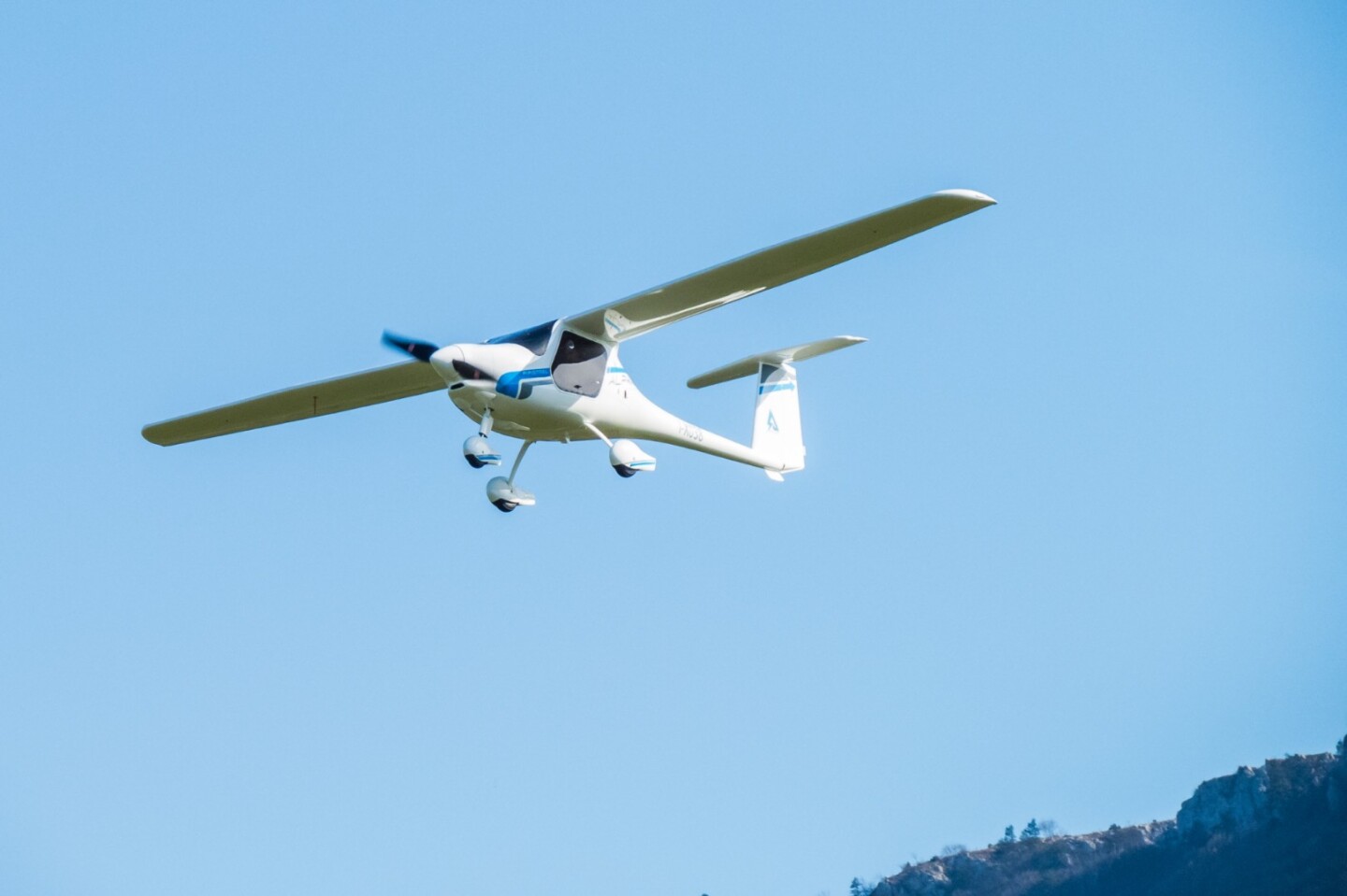 The plane can fly for up to one hour on a single battery charge