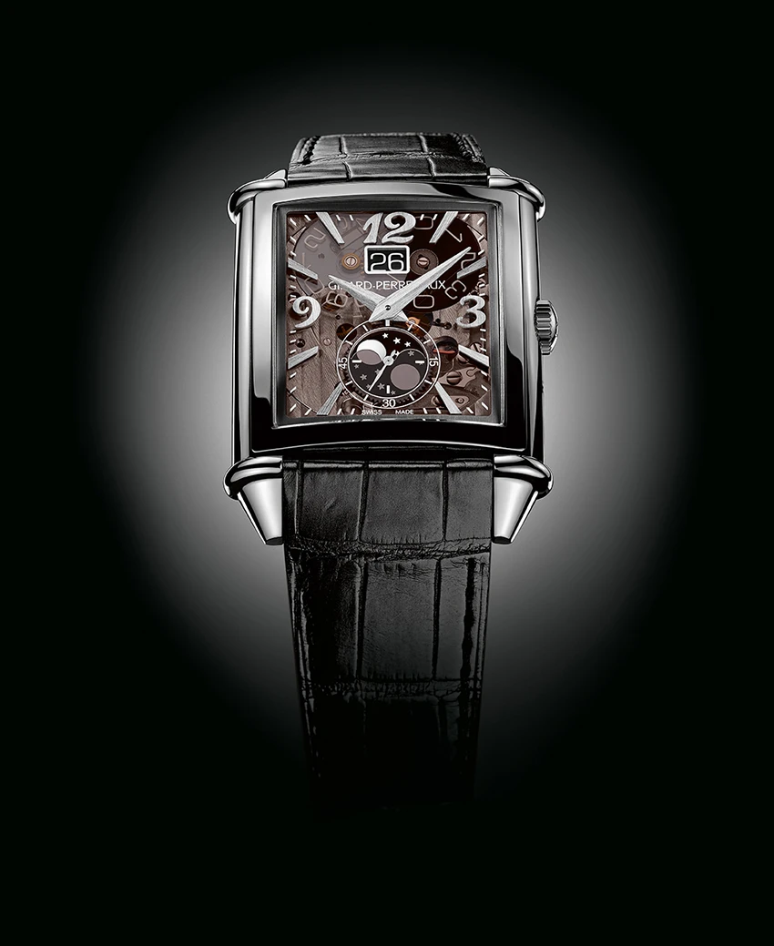 The Vintage 1945 Large Date and Moon-Phases watch replaces the dial with one made of transparent sapphire