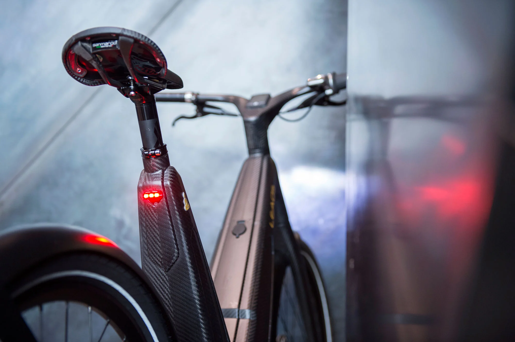 The Leaos has Supernova LED lights front and rear