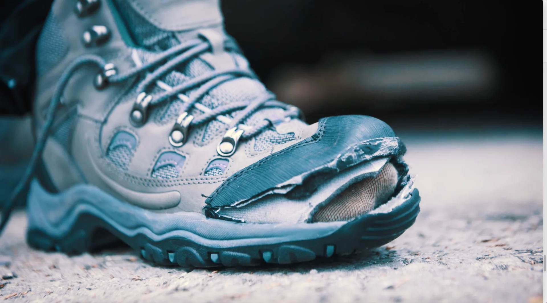 Seriously broken boot toe ...