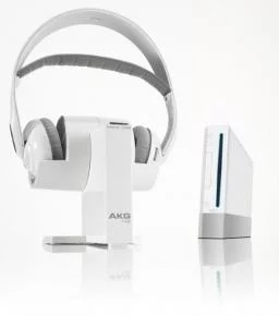 AKG K930 wireless headphones, transmitter and docking station/charger
