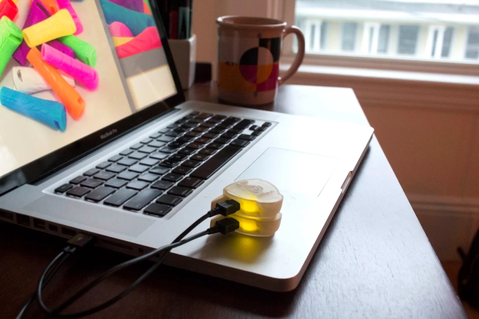 The HueRay light housings can be stuck together like Lego, and charged simultaneously via an included double-ended USB cable