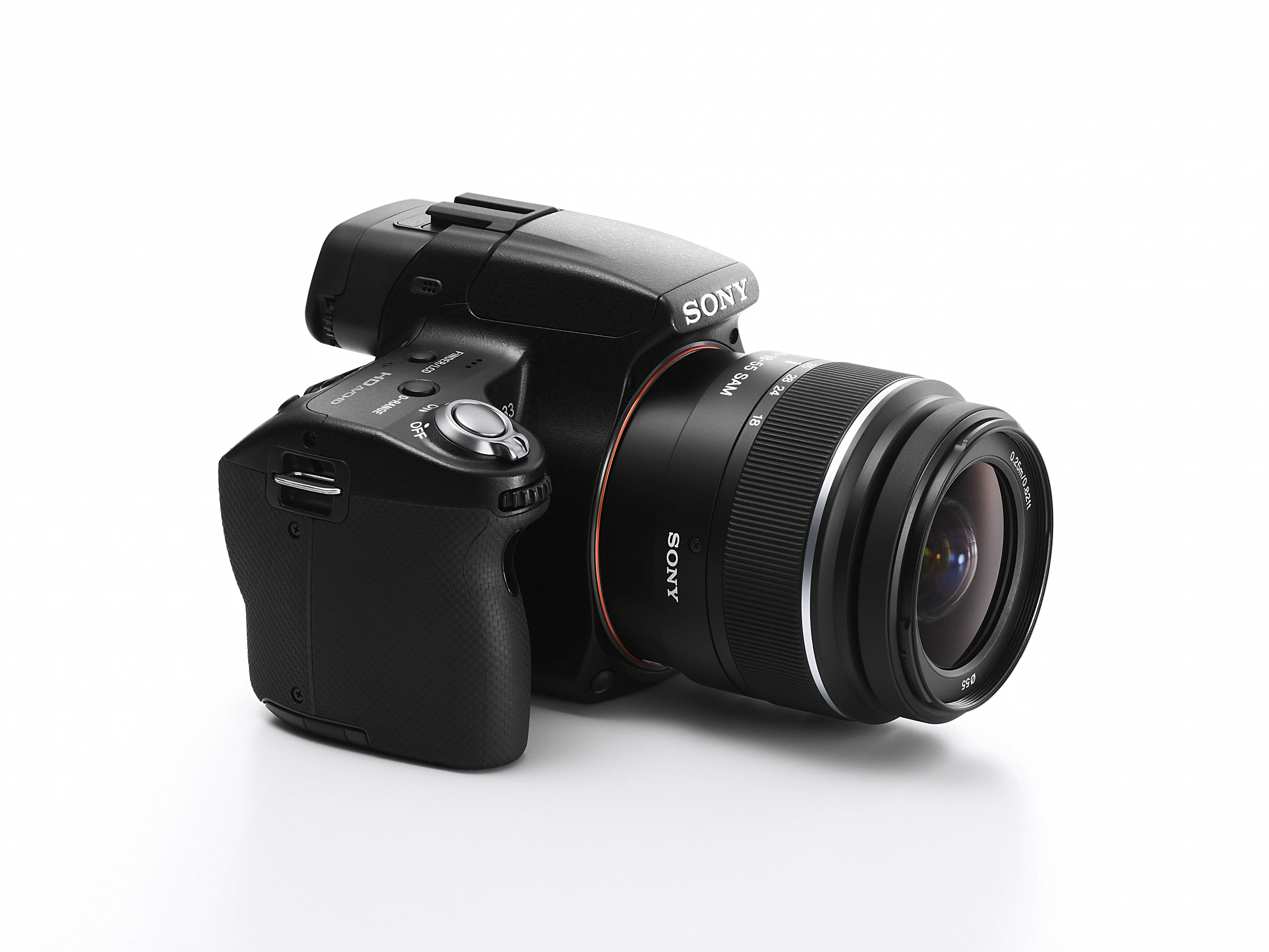 Images can be further enhanced with the inclusion of Auto HDR, 3D Sweep Panorama and Auto modes