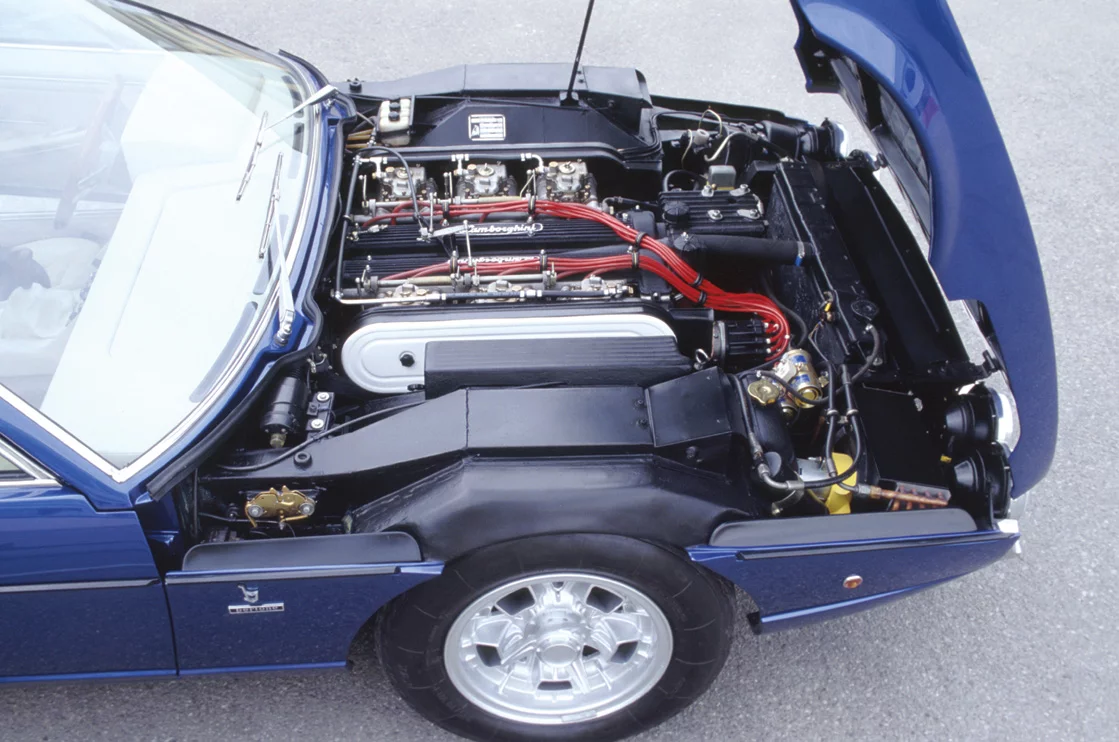 The 1968 Espada featured a 4.0 litre, 325 bhp V12