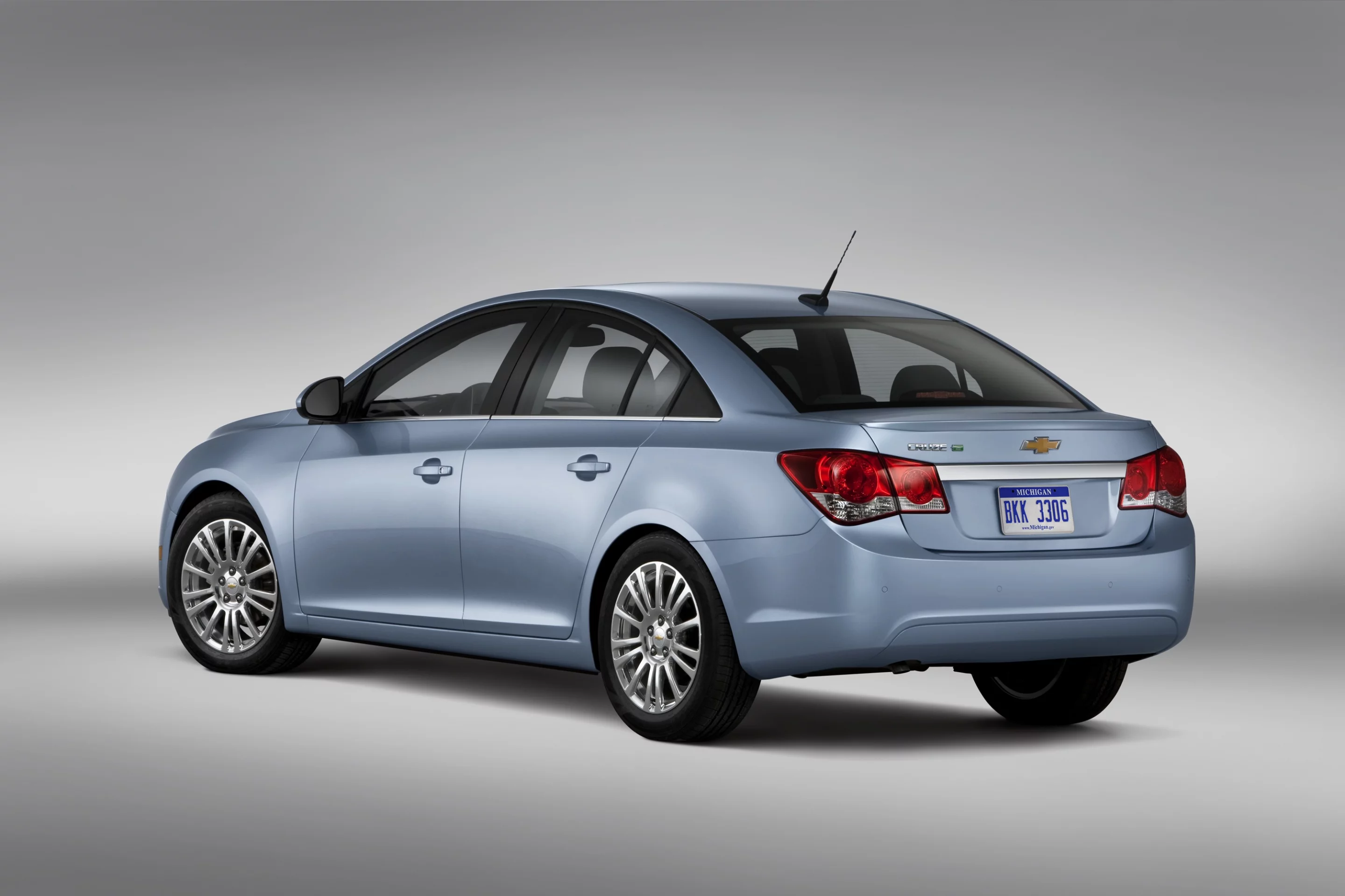 Chevrolet's non-hybrid Cruze Eco promises 40mpg highway, comparable to the hybrid Honda Insight's 43mpg