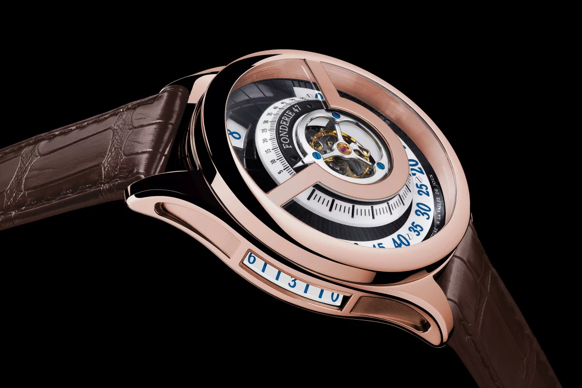 The Fonderie 47 Inversion Principle showing the side power reserve indicator