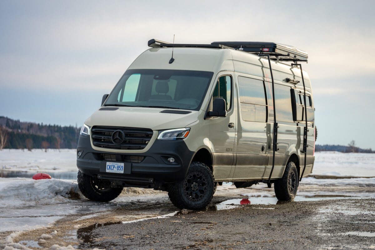 4x4 camper van for 4-season gear carry and cozy