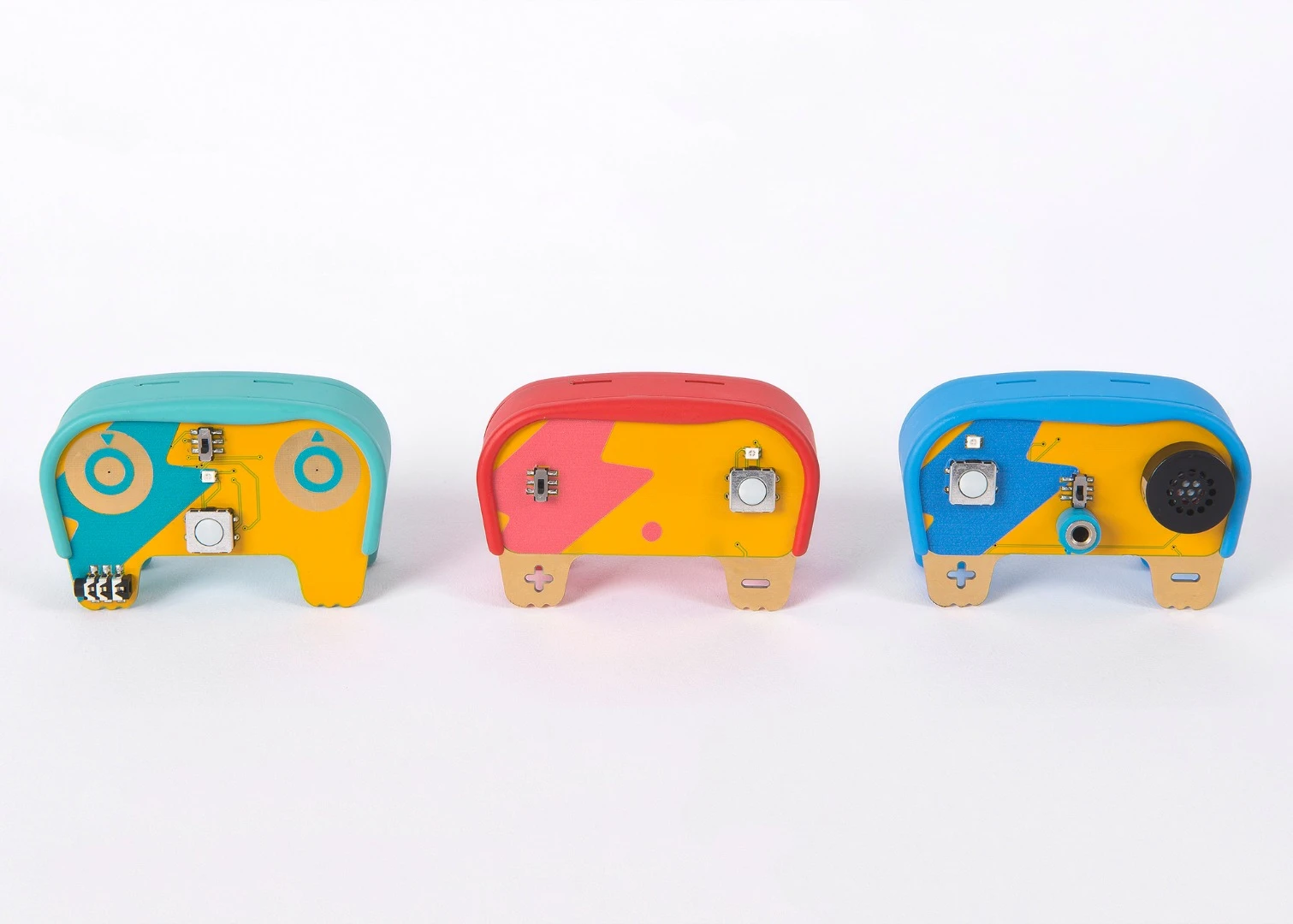 Each Dough Universe Kit comes with a controller that gives off electricity, and the dough needs to be connected to its positive and negative legs