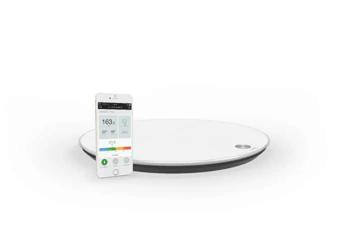QardioBase smart scale and accompanying app for iOS and Android devices