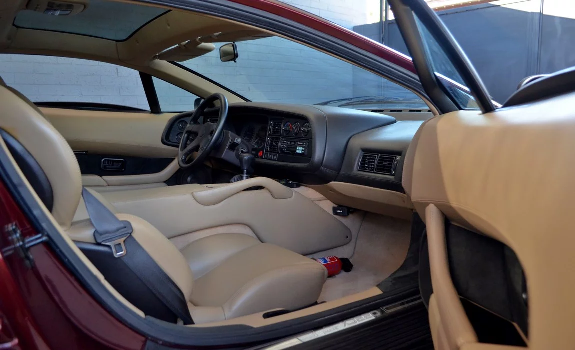 The twin-turbo motor was enough to hit 60 mph in just 3.5 seconds