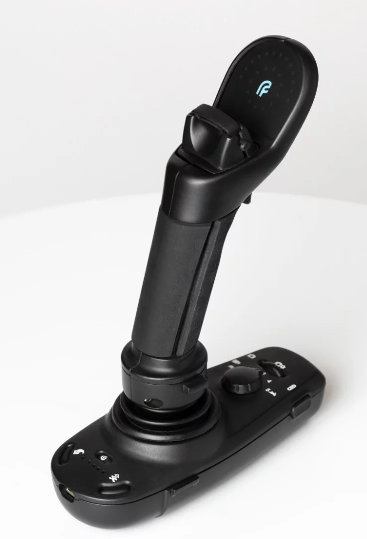 On the FT Aviator base are buttons for key functions like takeoff, return home, snap a photo, or start recording video