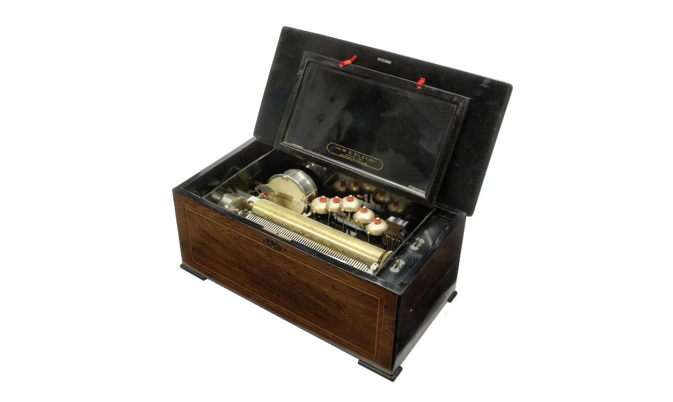 An orchestral cylinder musical box, Swiss, late 19th century