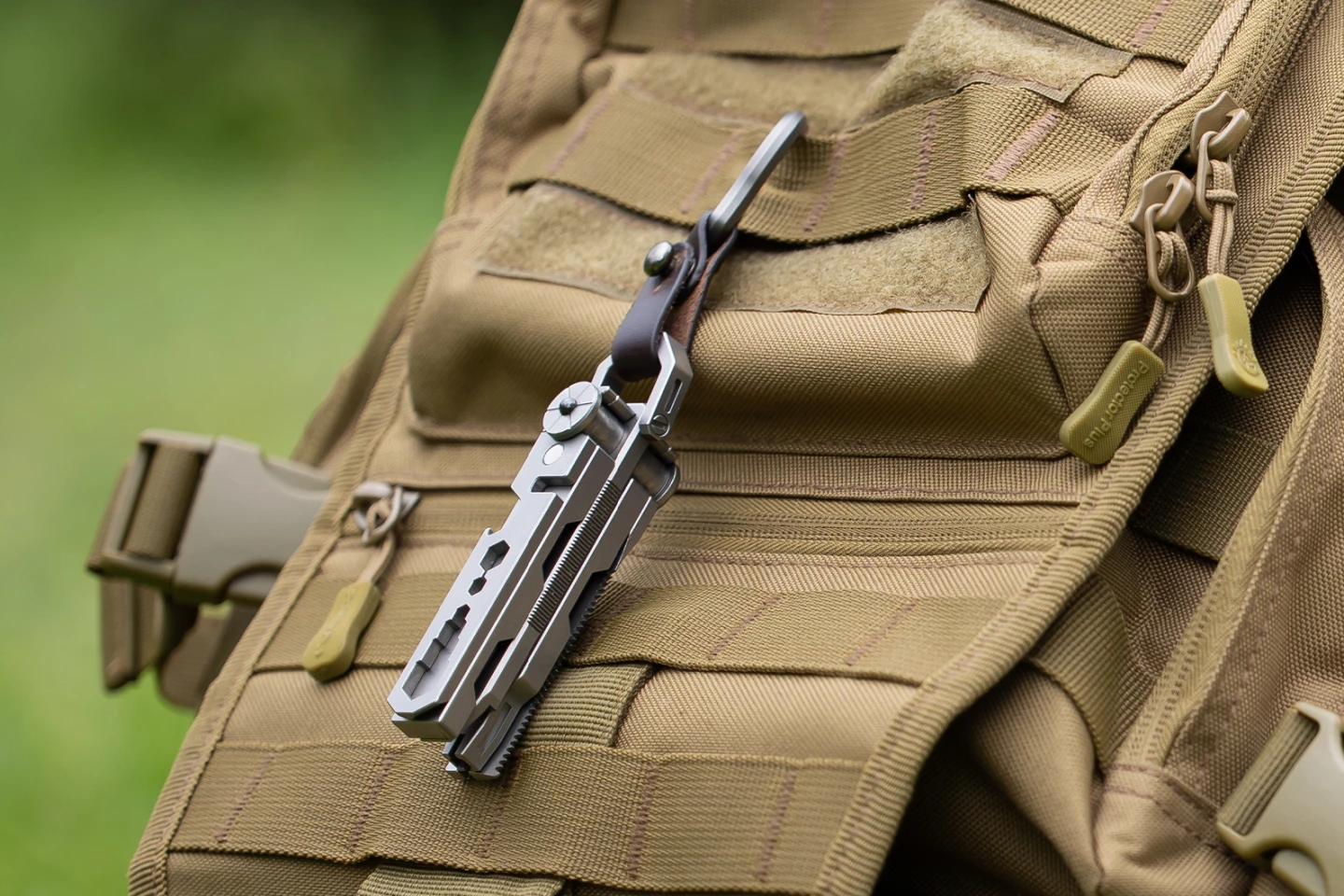 The Joat 2.0 can be easily hung from a belt or backpack when not in use